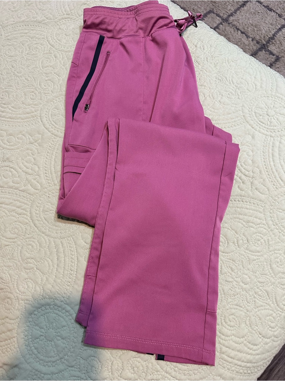Grey's Anatomy Women’s Fuchsia Jogger Pants